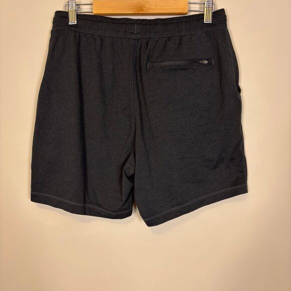 Vuori Black Super Soft 5" Inseam Athletic Shorts Men's Small - Picture 2 of 6